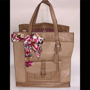 Coach handbag- tote Charlie python tan